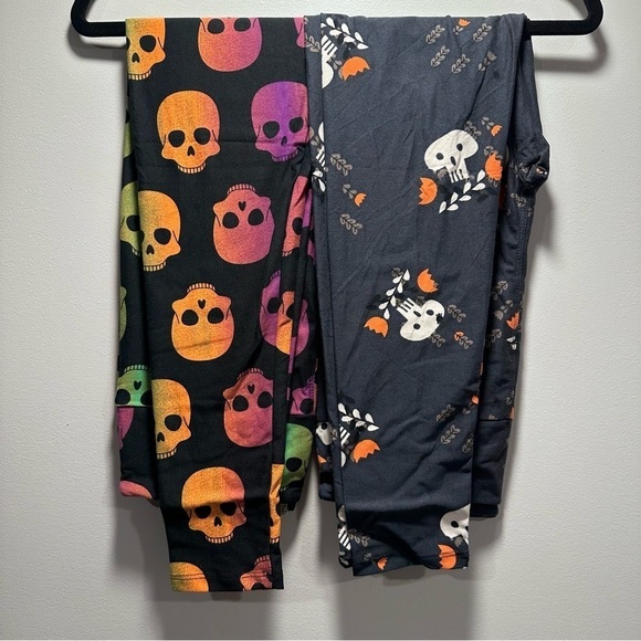 Set of 2 NWT LulaRoe OS Soft Leggings One Size 2-10 Small-Large Skull Skeleton - Picture 5 of 10